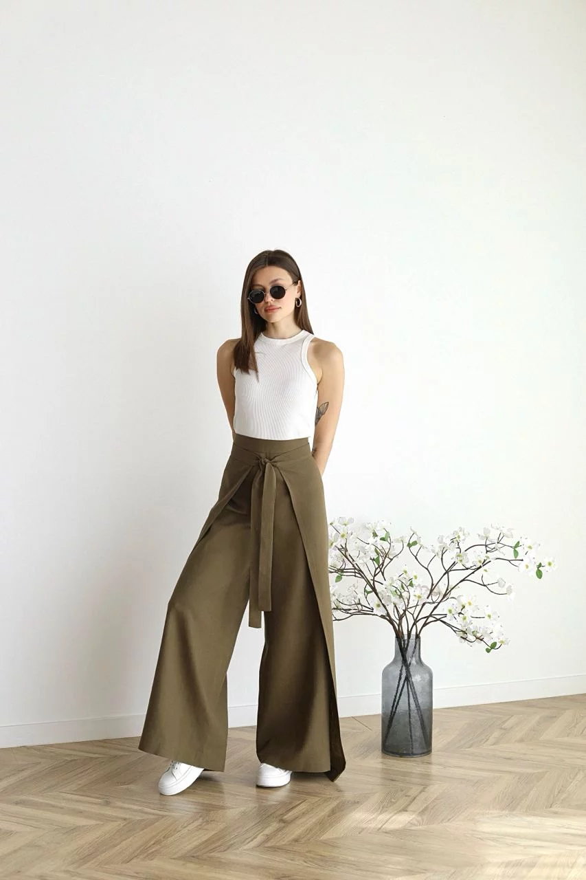 Lina™ – Wide-cut linen trousers