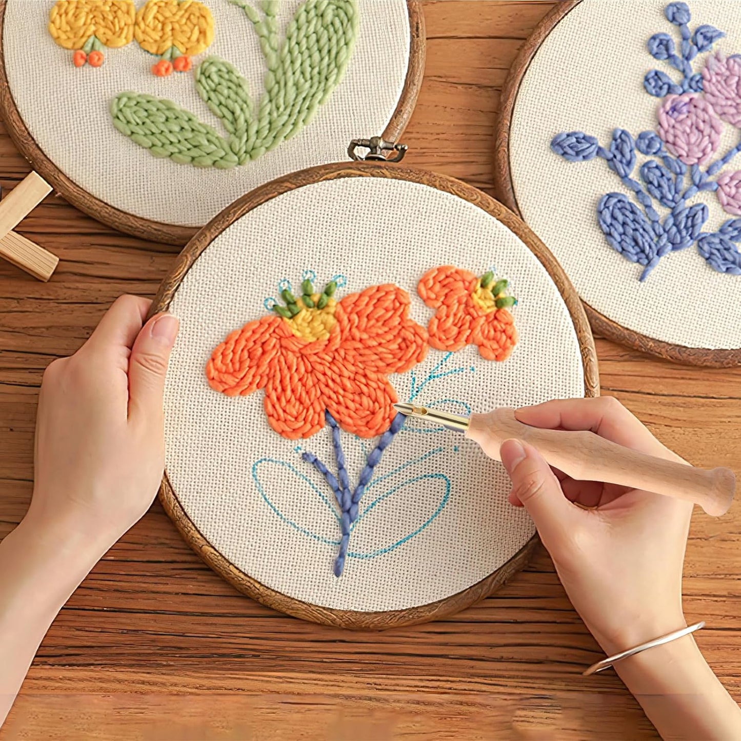The perfect needle kit for precise sewing