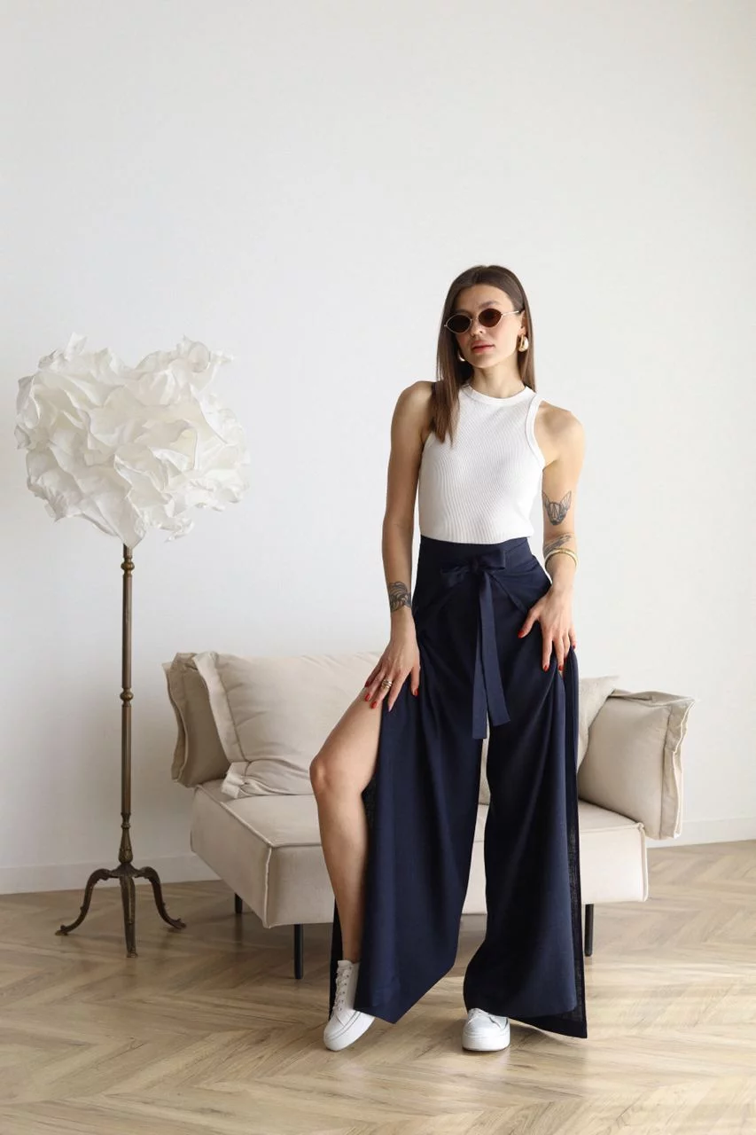 Lina™ – Wide-cut linen trousers