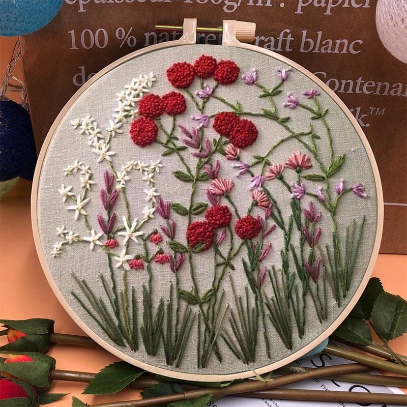 Floral embroidery kit for creative hobbies