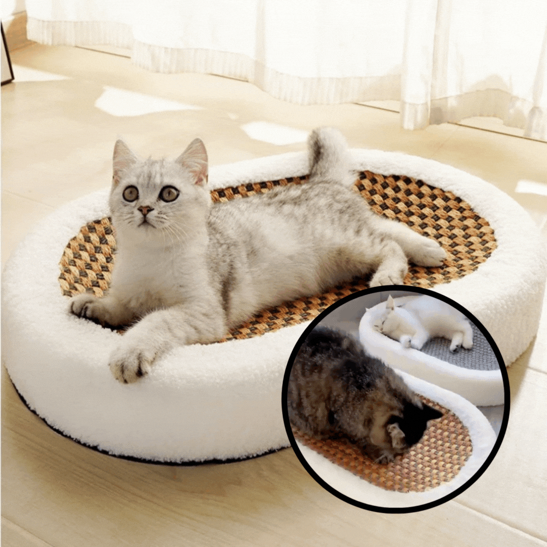 50% off | Cat Scratch Lounge™ - Plush cat bed with scratchable surface