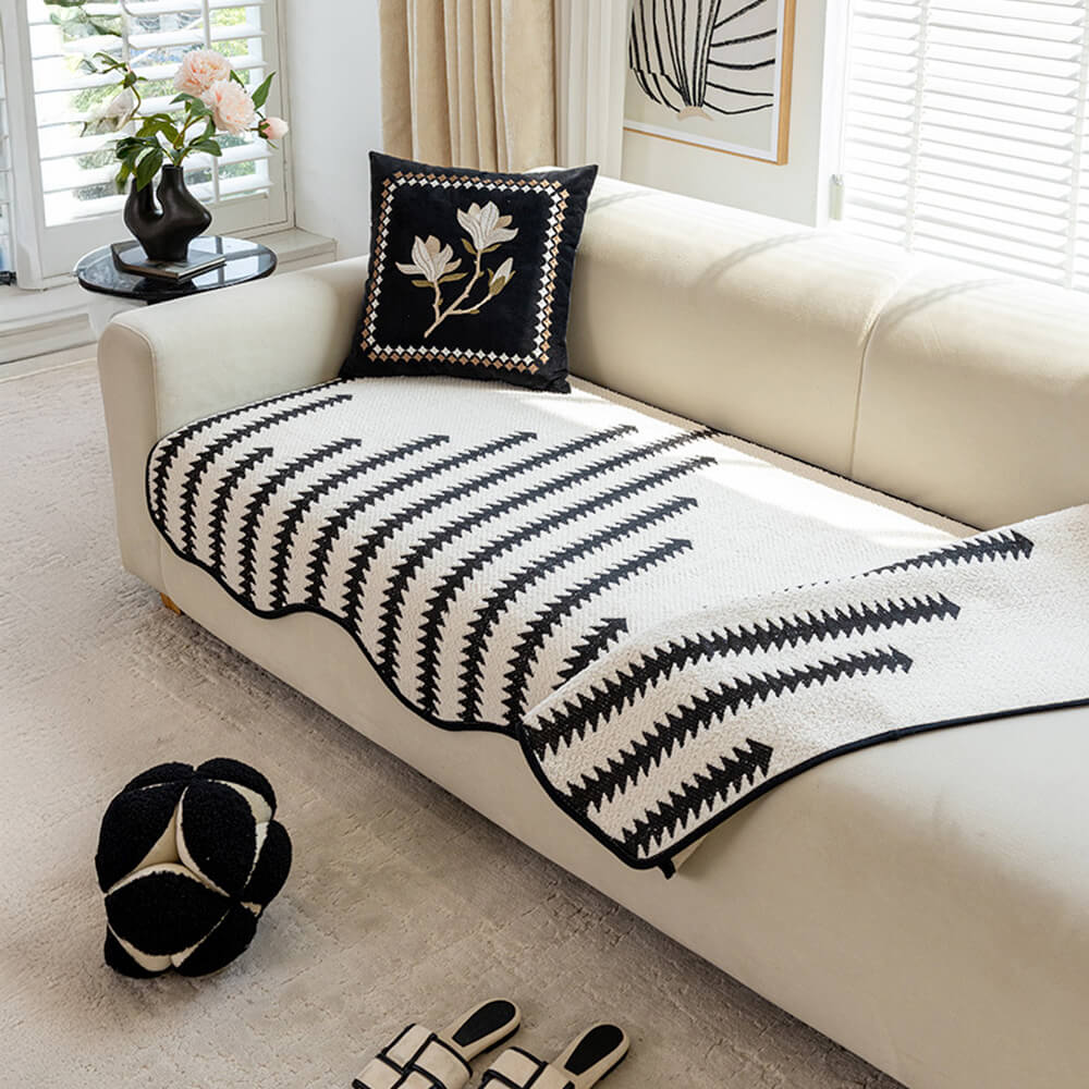 Wavelle LuxeCover™ | Couch Cover with Wavy Edges