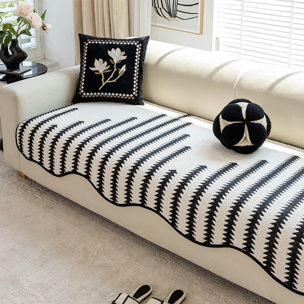 Wavelle LuxeCover™ | Couch Cover with Wavy Edges