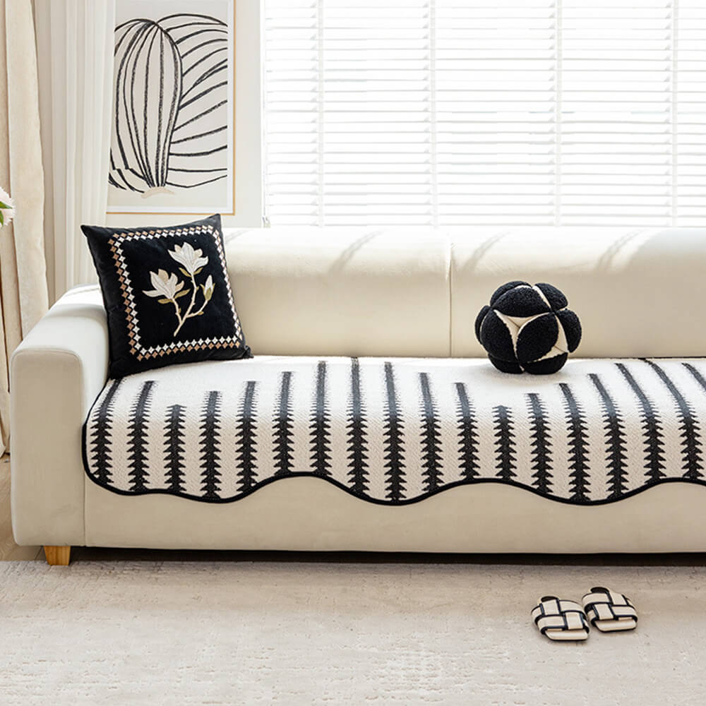 Wavelle LuxeCover™ | Couch Cover with Wavy Edges