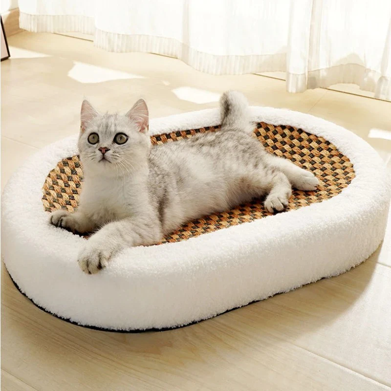 50% off | Cat Scratch Lounge™ - Plush cat bed with scratchable surface