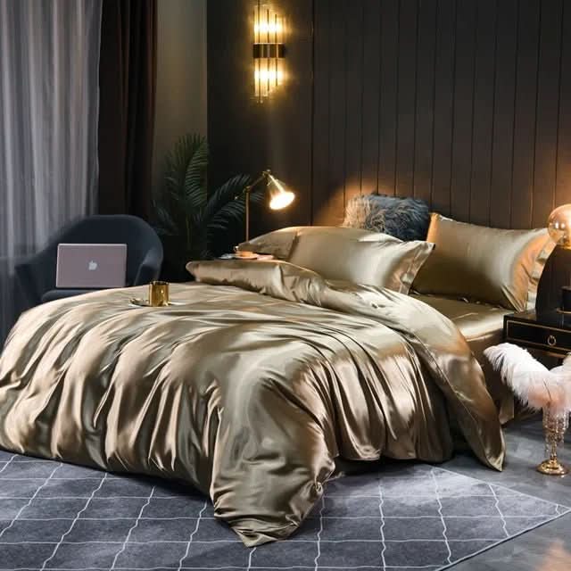 Luxurious Silk Bedding Set With Glossy Finish
