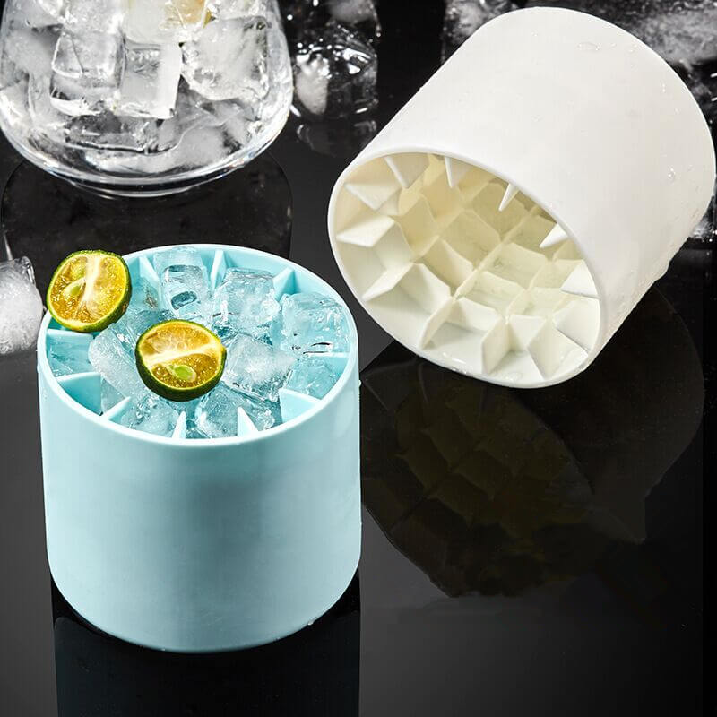 1+1 FREE | FrozenIce™ - Portable Silicone Ice Cube Maker with Lid