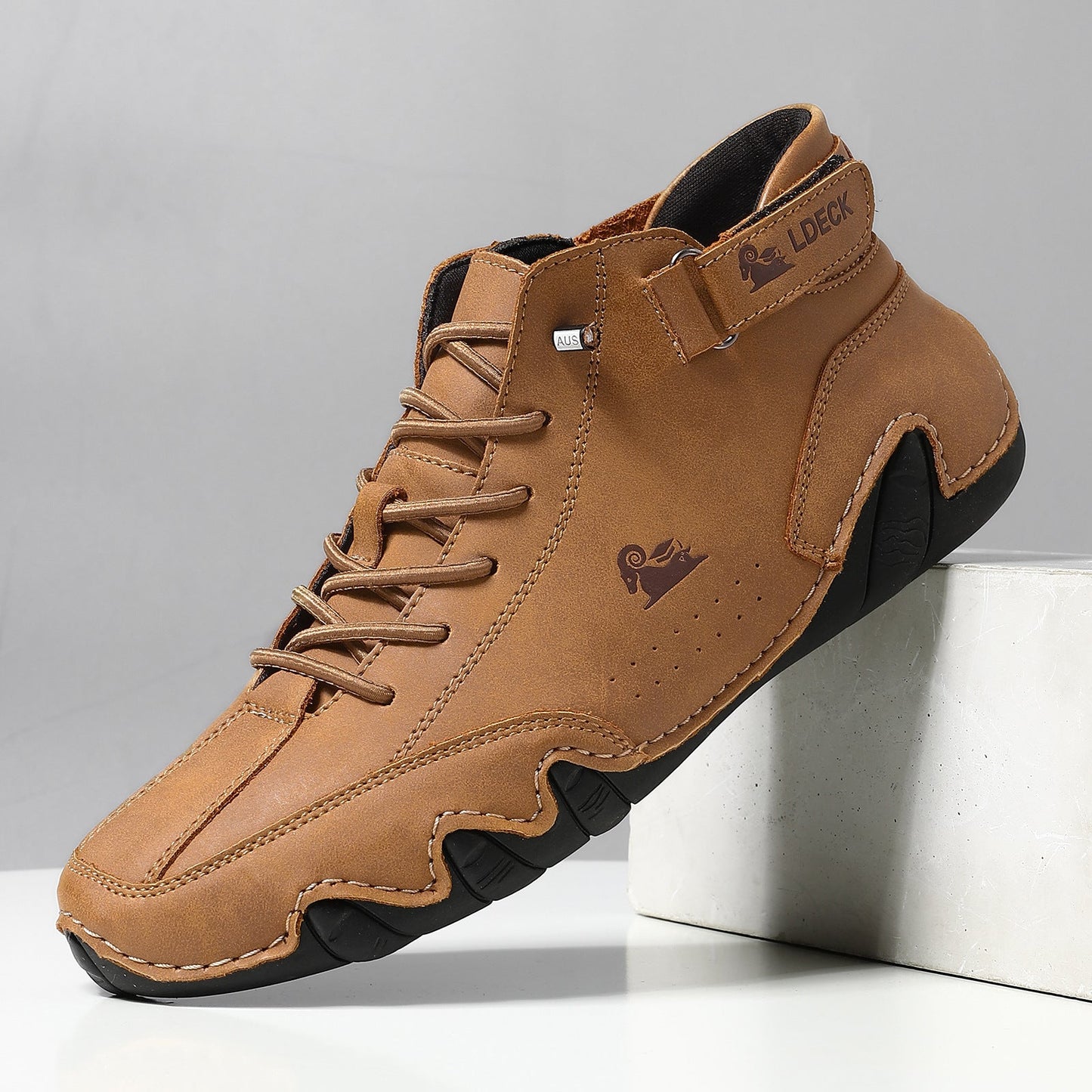 MinoLDeck – Orthopedic and Breathable Shoes