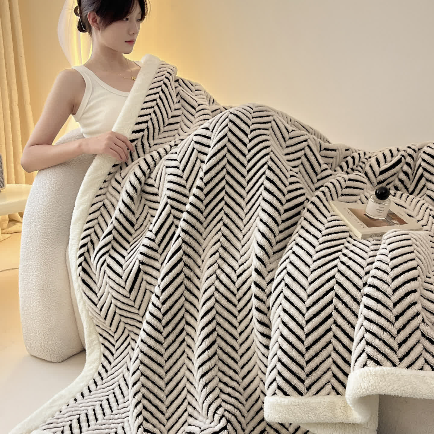 Modern Striped Jacquard Throw Blanket With Plush Texture