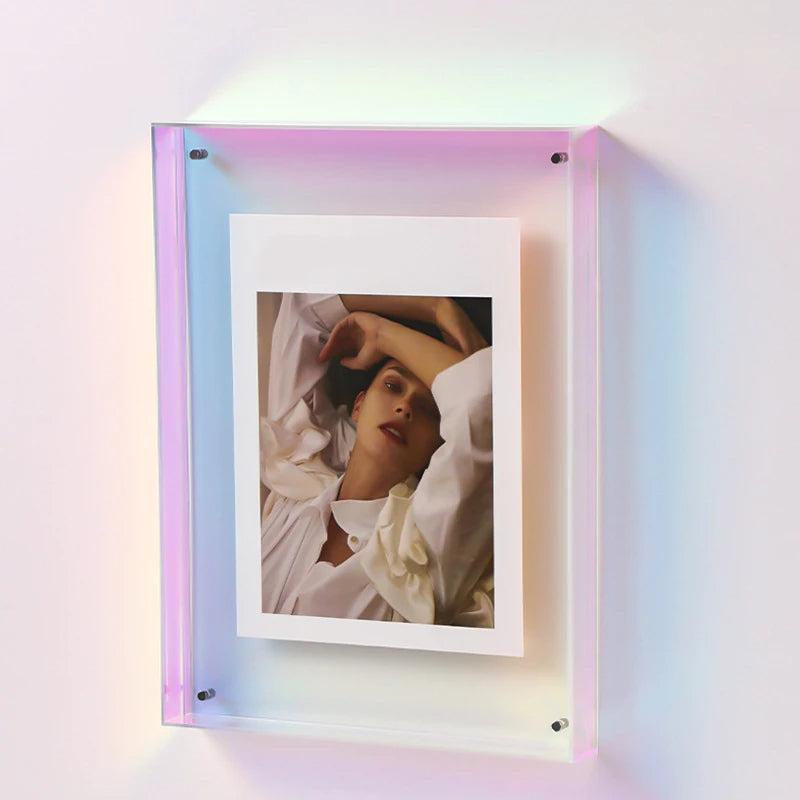 Minimalist Acrylic Photo Frame With Wall-Mounted Design