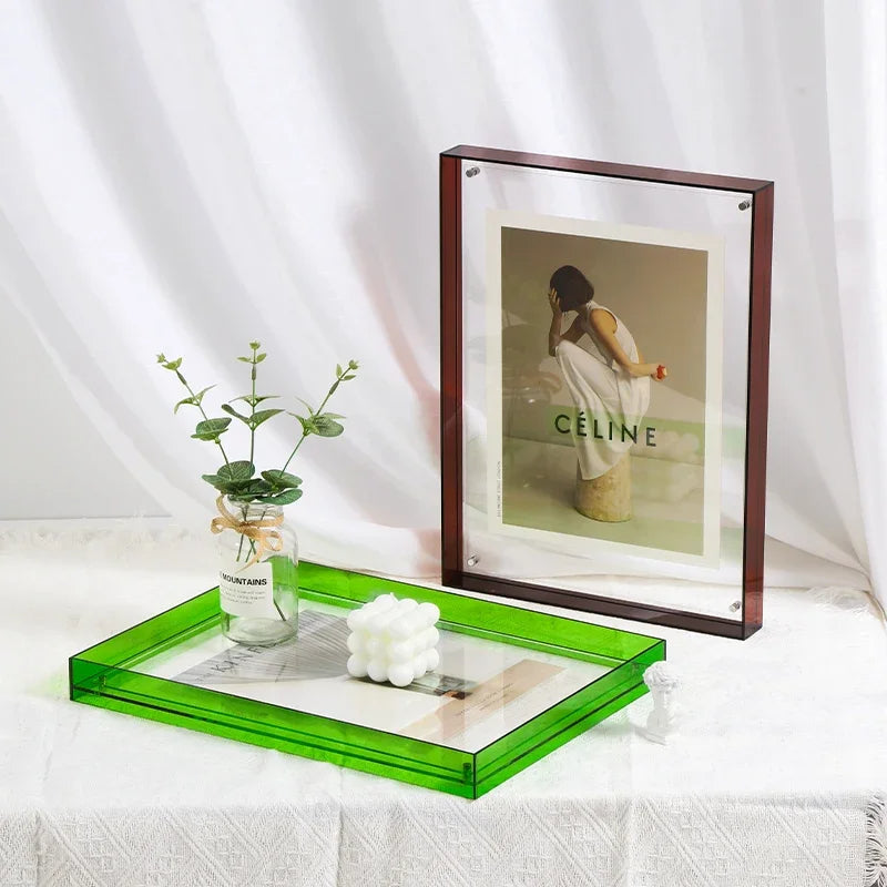 Minimalist Acrylic Photo Frame With Wall-Mounted Design