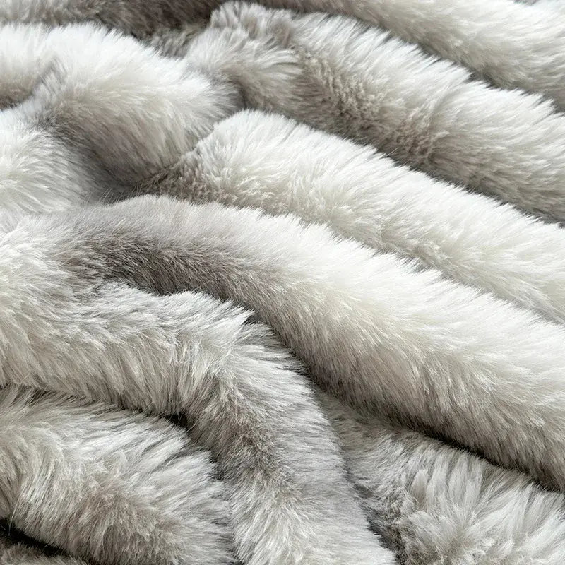 Modern Faux Fur Throw Blanket with Plush Texture