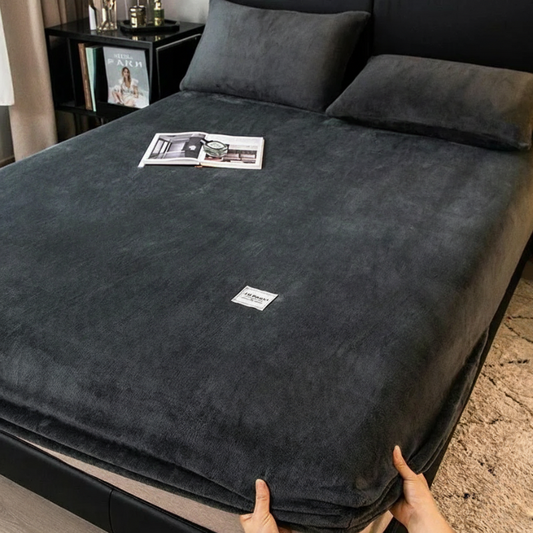 Plush Velvet Fitted Sheet With Elastic Edges