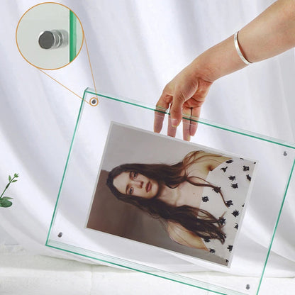 Minimalist Acrylic Photo Frame With Wall-Mounted Design