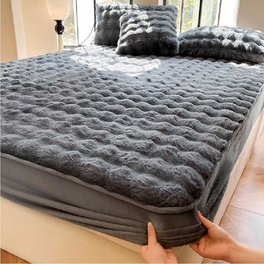 Plush Fitted Mattress Cover With Bubble Texture