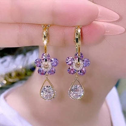 BlossomGlam™ flower crystal earrings - for the glamour that enriches your life