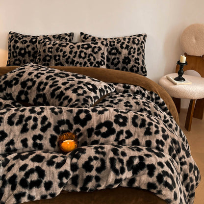Velvet Leopard Print Bed Sheet Set With Plush Texture
