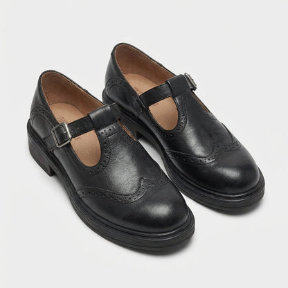 Vintage-Inspired Marie Anne Shoes with Brogue Detailing and Chunky Sole