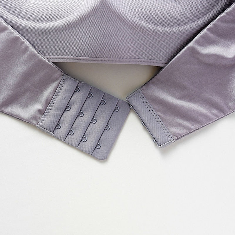 Magic Strapless Bra Front Buckle