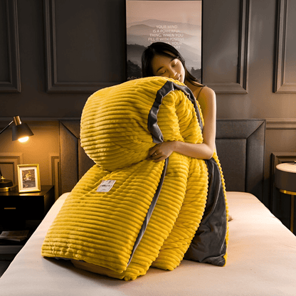 Contemporary Plush Comforter With Ribbed Texture
