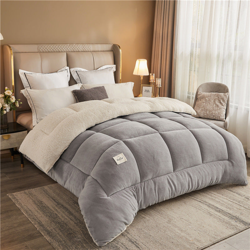 Contemporary Fleece-Lined Winter Comforter With Plush Texture