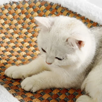 50% off | Cat Scratch Lounge™ - Plush cat bed with scratchable surface