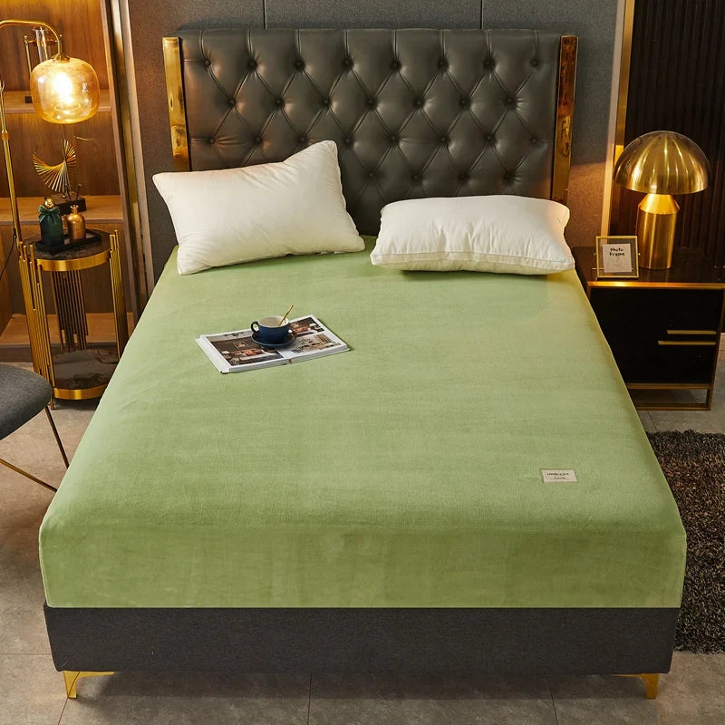 Velvet Fitted Sheet With Elastic Corners