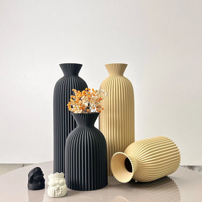 Minimalist Striped Ceramic Vase Set