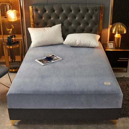 Velvet Fitted Sheet With Elastic Corners