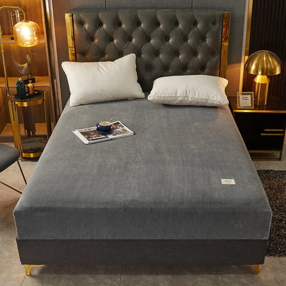 Velvet Fitted Sheet With Elastic Corners
