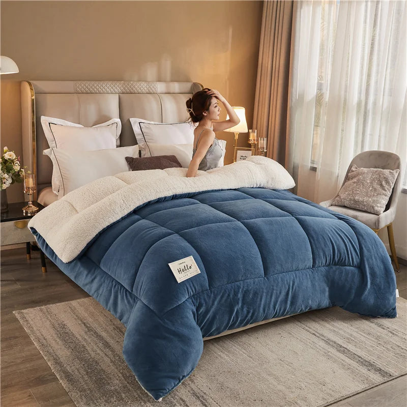 Contemporary Fleece-Lined Winter Comforter With Plush Texture