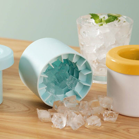 1+1 FREE | FrozenIce™ - Portable Silicone Ice Cube Maker with Lid