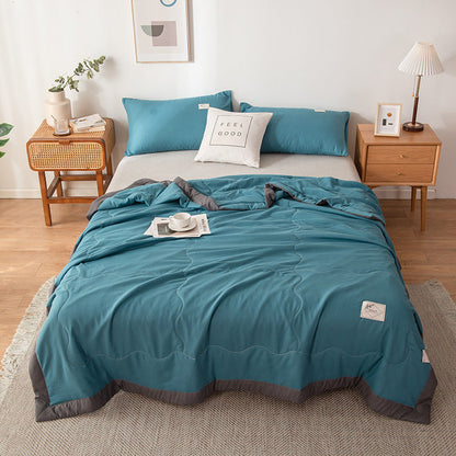 Minimalist Cotton Quilt with Stitched Pattern