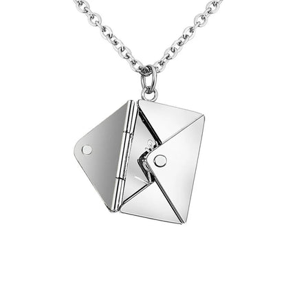 LoveNote™ - Symbolises the act of exchanging love