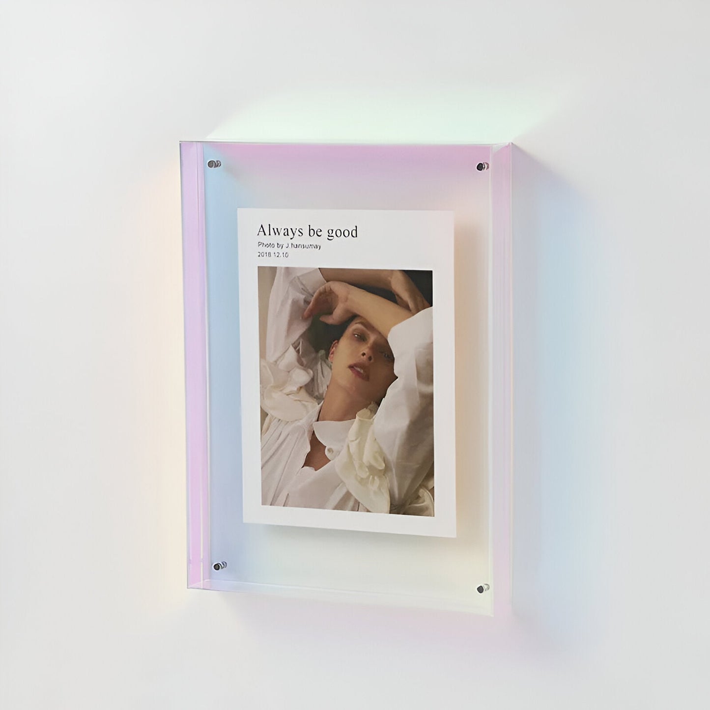 Modern Acrylic Picture Frame With Transparent Design