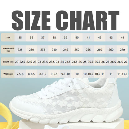 ❤ Breathable sneakers with round toes and laces